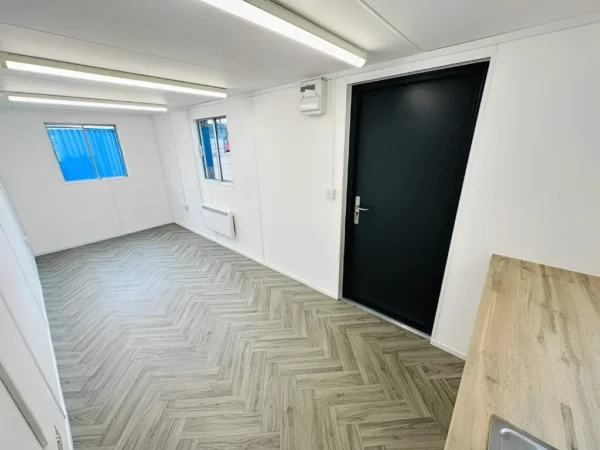 21ft-x-8ft-Office-Canteen-Cabin1-1024x768-1.webp 21ft x 8ft Office / Canteen Cabin – Refurbished Anti-Vandal Portable Building