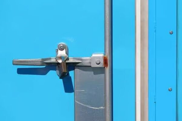 3-100.jpg Container Door Stay