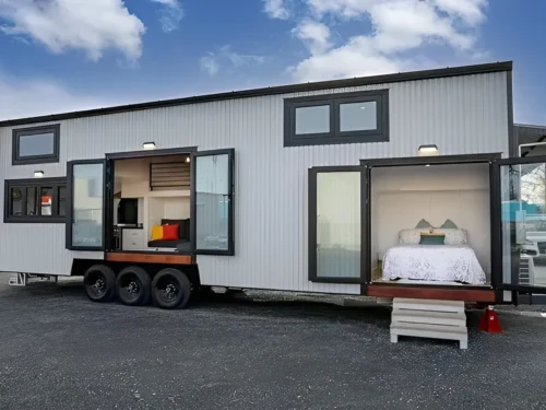 3 Bedroom Modular Container Mobile House On Wheels (Mountain-Style)