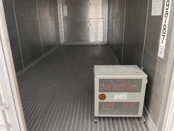 ChatGPT Image Jul 25, 2026, 01_44_36 AM 20ft Dual Temperature Refrigerated ISO Container