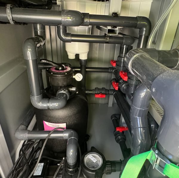 pool-cont80-600x596-1.jpg 12M / 40ft Container Swimming Pool